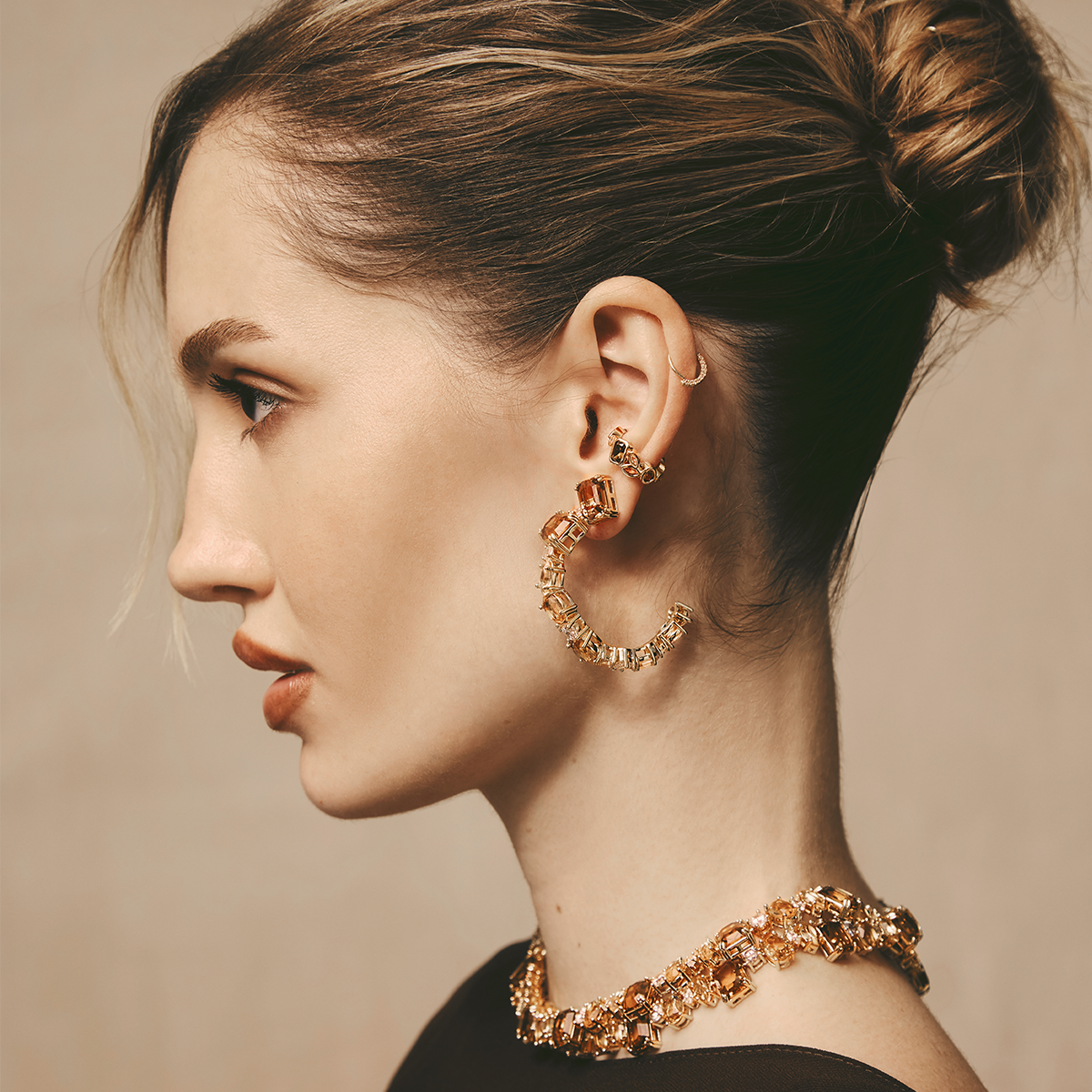 BRINCO ARGOLA NUANCES MARROM DOURADO