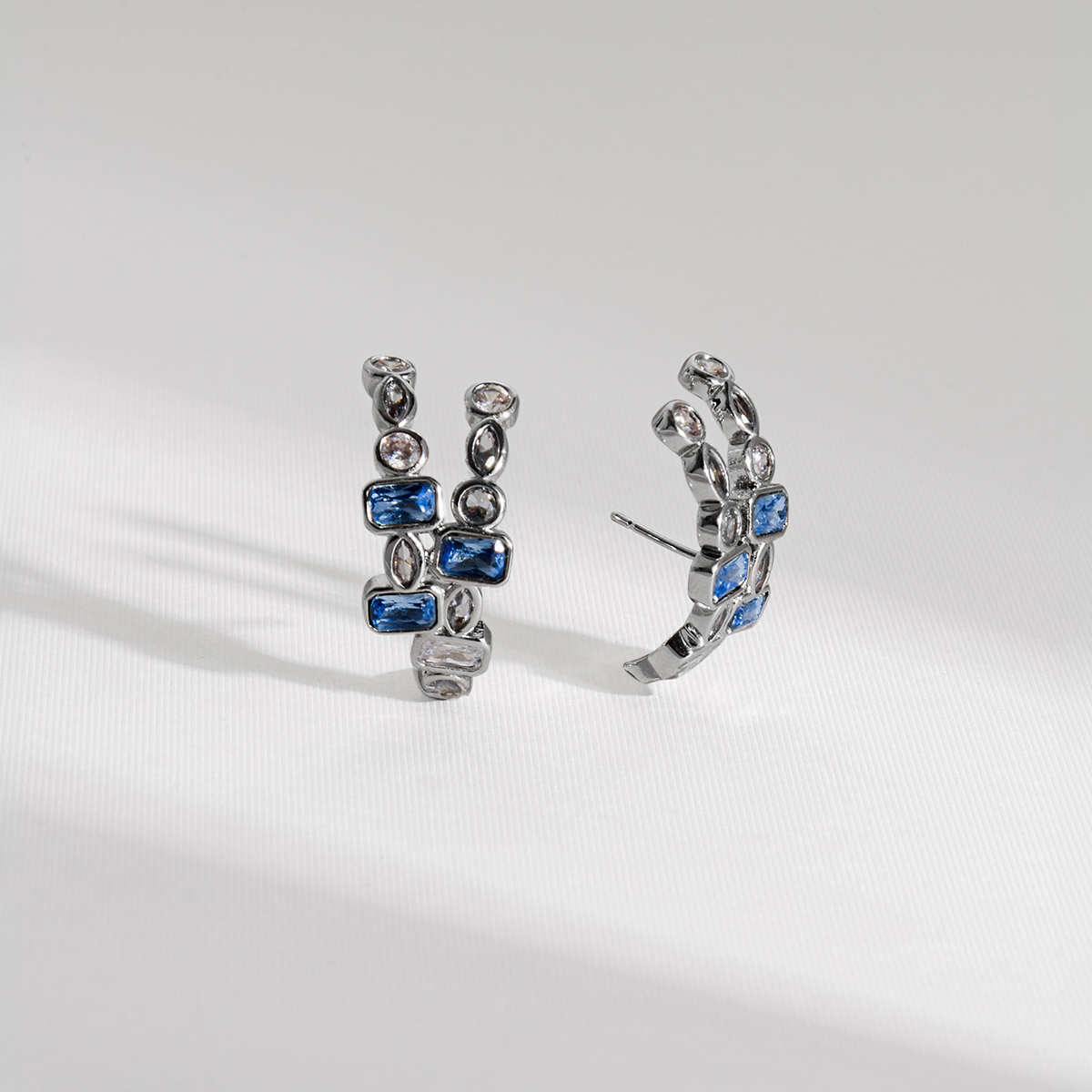BRINCO DUPLO NUANCES AZUL PRATEADO
